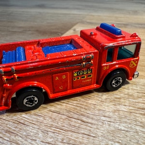 Vintage 1976 Hot Wheels Fire Eater Fire Truck- Excellent Condition