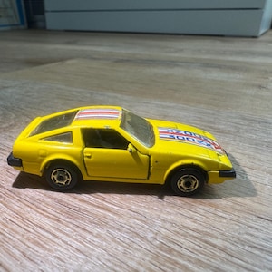 Vintage 1984 Yellow Hot Wheels Datsun Nissan 300ZX- Very Good Condition