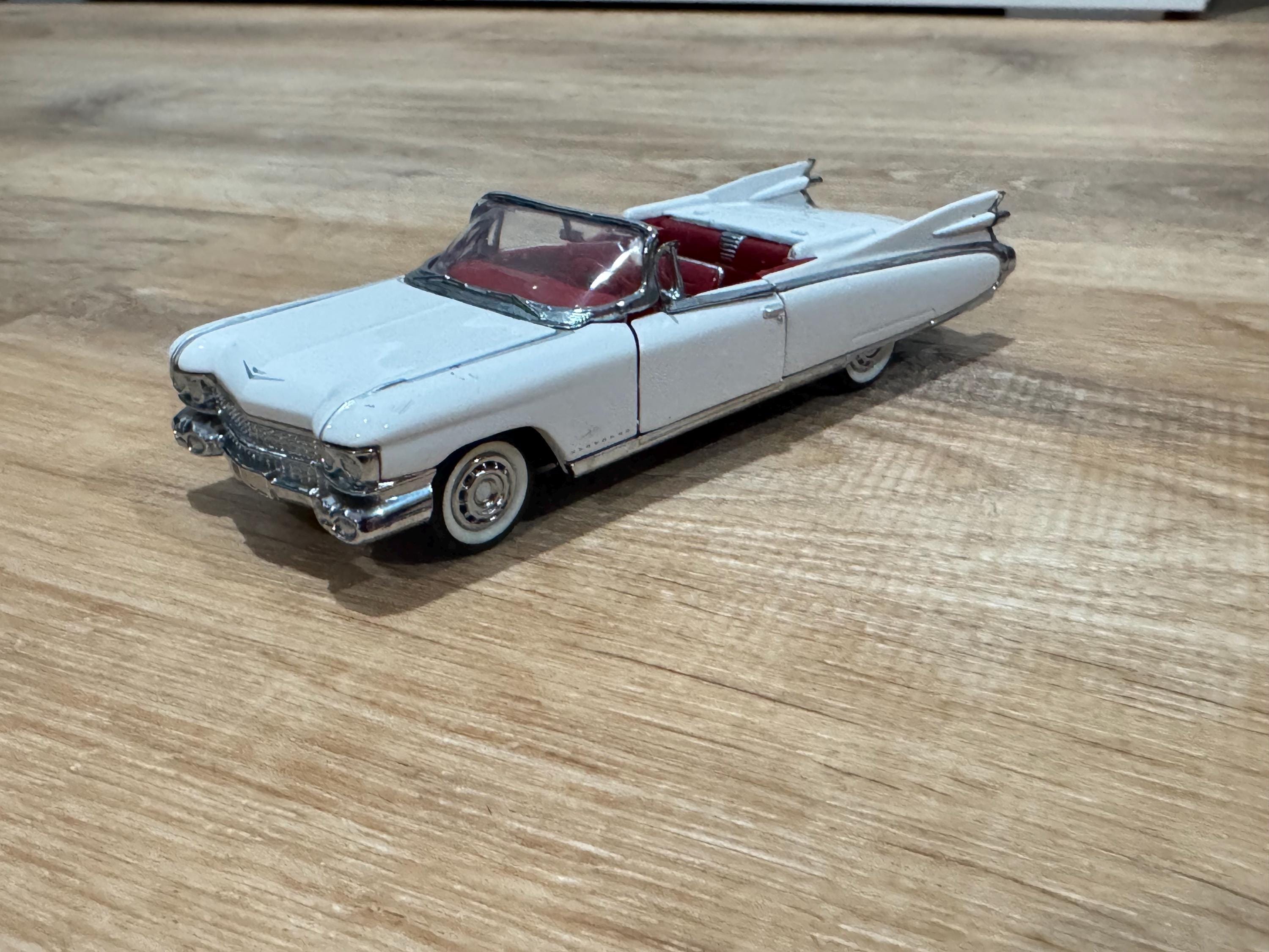 Diecast cars 1 18 cadillac - Etsy 日本