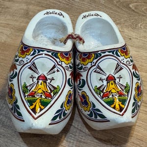 Vintage Holland Souvenir Miniature Painted Wooden Clogs Shoes- Very Good Condition