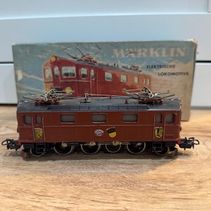 Märklin 3030 HO Scale SJ Da Electric Locomotive: Vintage Tinplate w/ Original Box