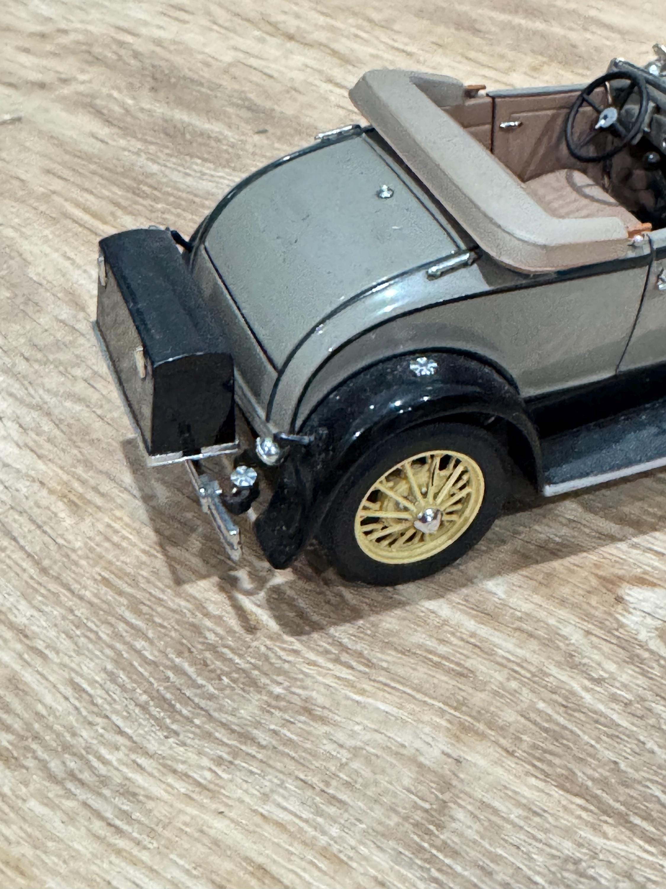 Danbury Mint 1931 Ford Model A Roadster Die-cast 1:24 for Parts