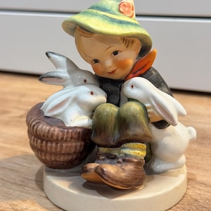 Goebel Hummel Figurine “Playmates” #58/0 TMK-3  – Vintage German Porcelain – 1960s Collectible