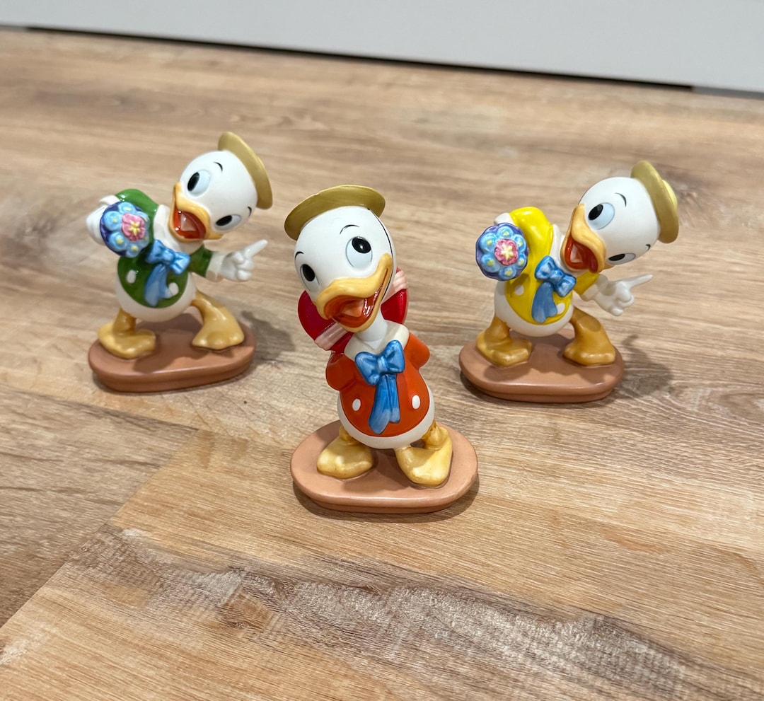 WDCC Mr. Duck Steps Out Nephews Figurine Trio Vintage Collection WDCC Mr. Duck Steps Out Nephews Figurine Trio Vintage Collection