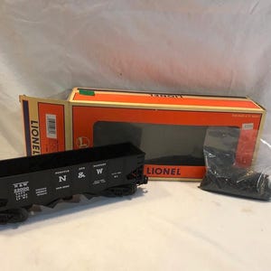 Vintage O Gauge Lionel 6-19318 Die-Cast NKP Nickel Plate Road 2-Bay Hopper- New In Box and Mint Condition