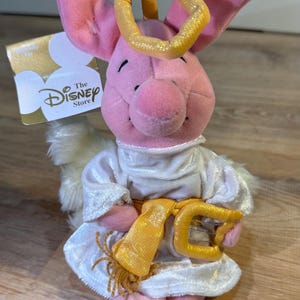 Vintage 2000 Disney Store Mini Bean Bag Choir Angel Piglet- 8” Disney Winnie The Pooh Choir Angel Piglet w Original Tag- Excellent Condition
