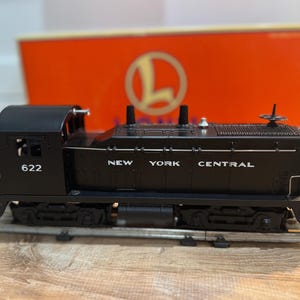 Lionel NYC NW2 Diesel Switcher Locomotive: O Gauge, RailSounds, TMCC, Original Box