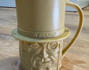 Planters Peanuts Mr Peanut Salt & Pepper Vintage Advertising 1960s