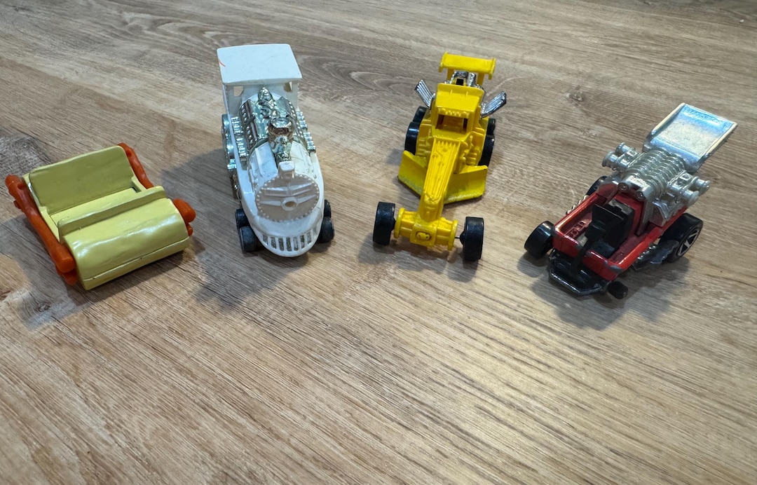 ヴィンテージ ホットウィール ファンタジー＆ポップカルチャー 4台