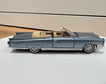 1964 Cadillac Eldorado Convertible 1:43 Franklin Mint Blue Cream Diecast