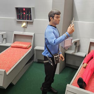 1:6スケールのExo-6、QMx、Exo-6、Playmates、その他の12インチフィギュア用のトレックTOS医務室。セクションまたはフルビルドで入手可能