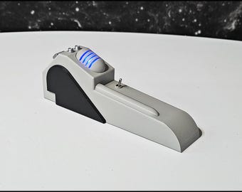 Trek TOS Lighted McCoy&#39;s Cardio Stimulator Repro Prop