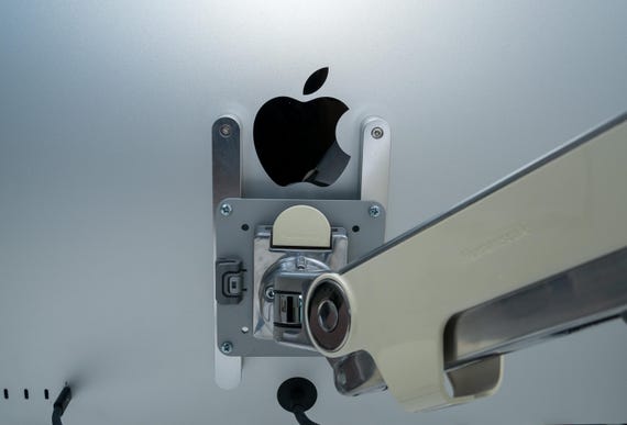 VESA Mount Adapter Allows Apple Logo to Be Seen on the Apple