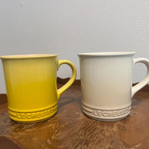 Set of 2 Le Creuset Coffee Mugs Tea Cups in Ombre Yellow and Off White, 14 oz