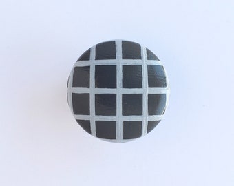 Drawer Knob, Gray Plaid Knob, Single Knob, Farmhouse Pulls, Neutral Knobs, Modern Farmhouse, Home Decor Knobs, Farmhouse Decor, Plaid Pulls