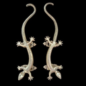 Gecko Door Pull: Cast Brass Lizard Handle (30cm)
