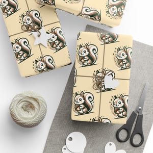 Carta da regalo con scoiattoli, carta da regalo, regalo per le feste, articoli per feste con animali del bosco, carta da regalo per compleanni, carta da regalo per amanti degli scoiattoli, animali
