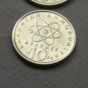 Greece atom coin 10 drachmas Democritus Physics astrophysics.Different years
