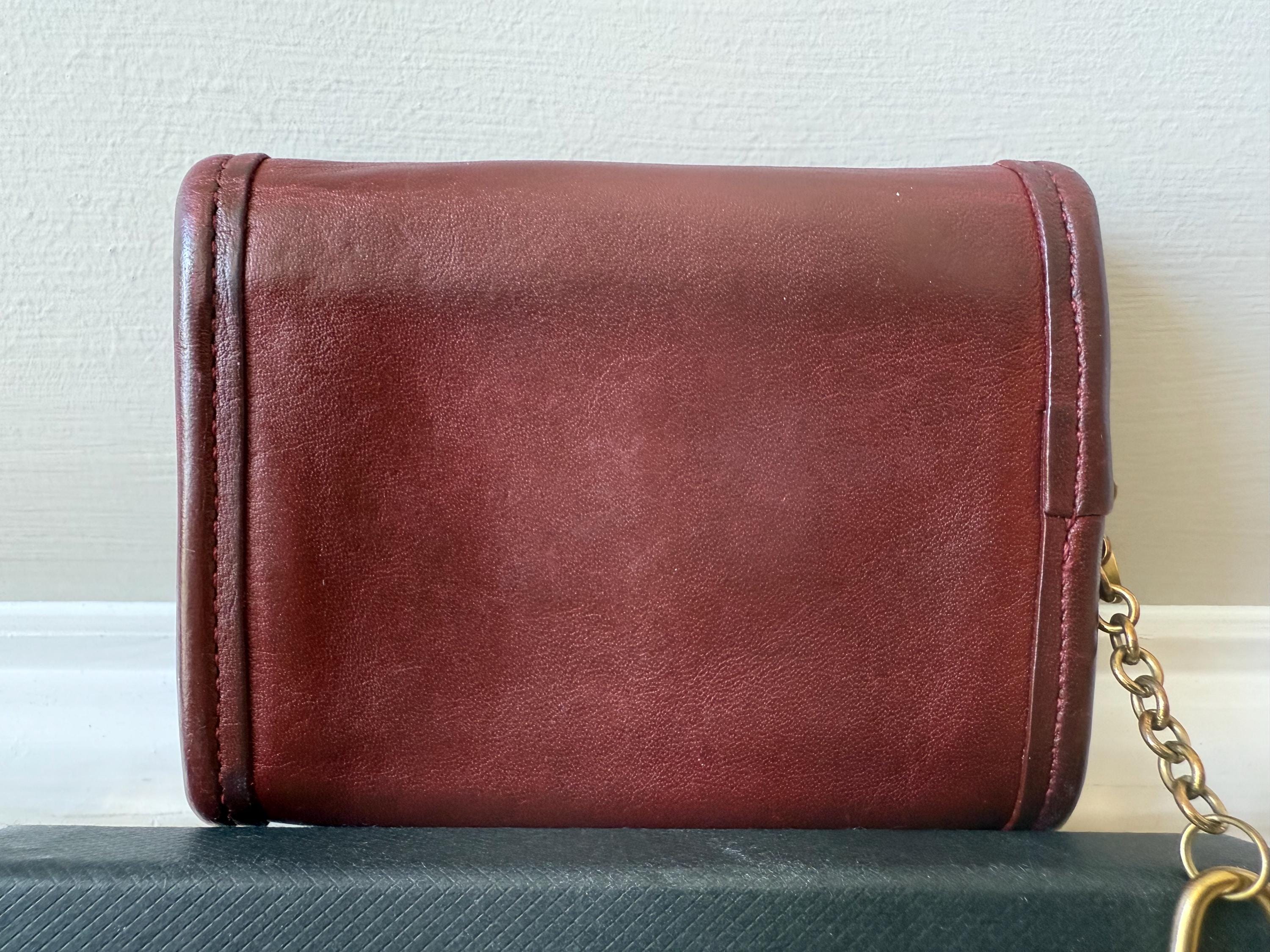 COACH Vintage Multifunction Purse/wallet in Dark Red With Keychain