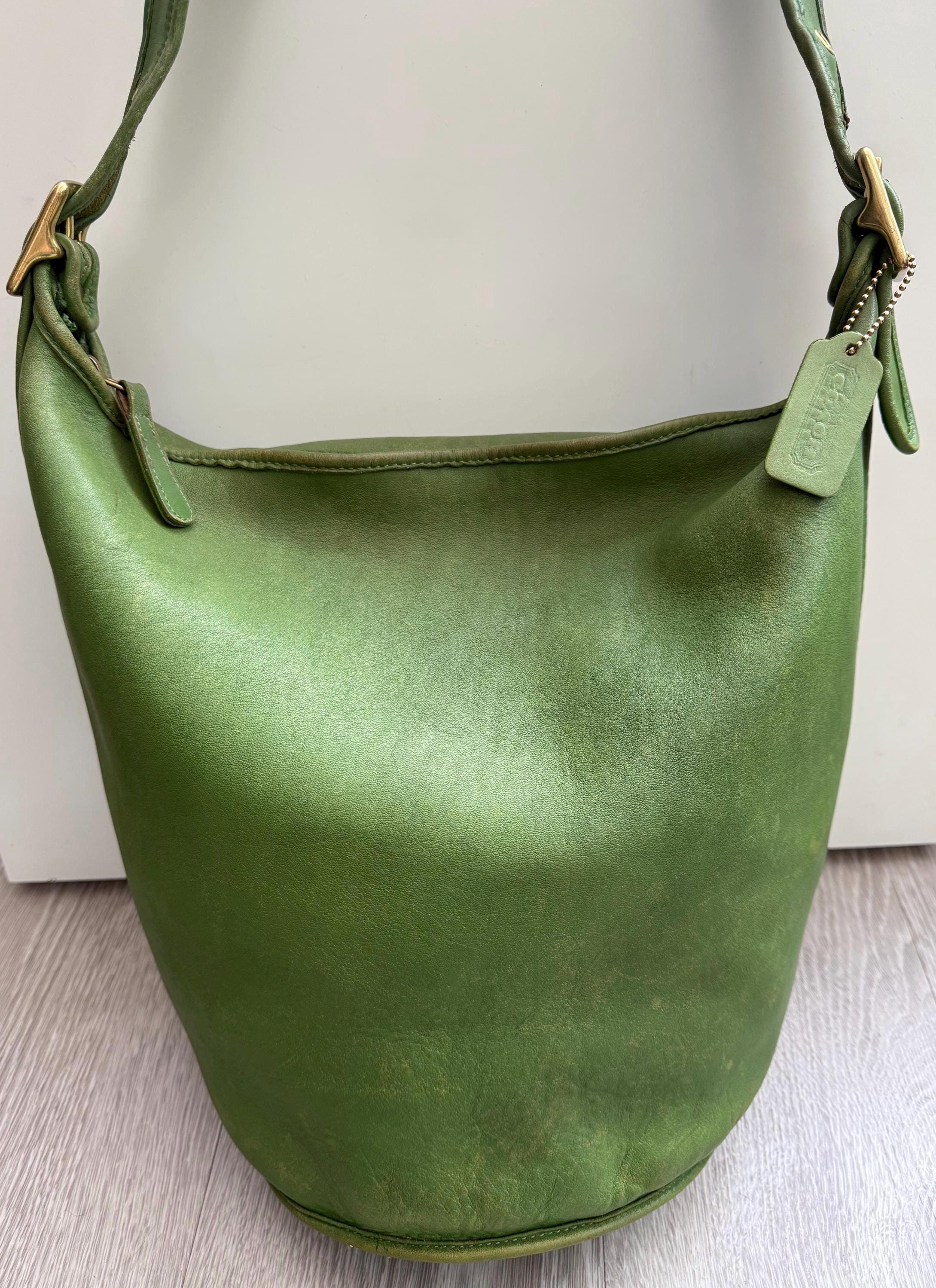 COACH Vintage XL Duffle Feed Sac Large Bucket Bag in Rare COACH Vintage XL Duffle Feed Sac Large Bucket Bag in Rare