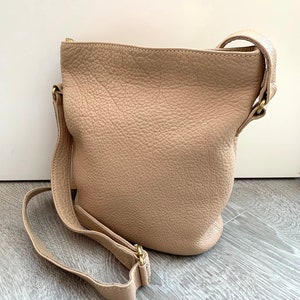 COACH Vintage Sonoma Bucket Bag in Sand Soft Pebbled Leather
