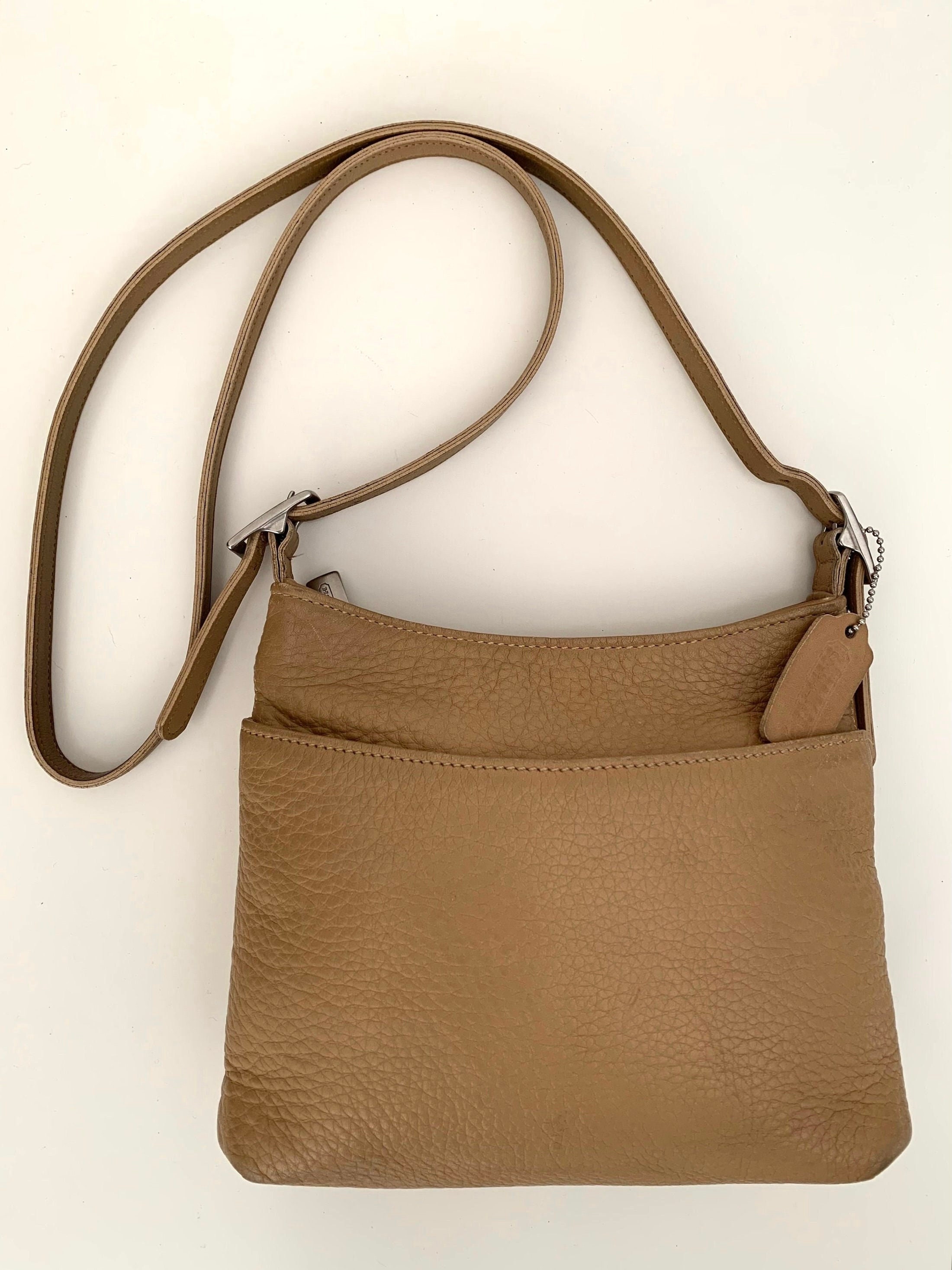 Vintage COACH Zip Top Round Bottom Soft Black Leather Bucket