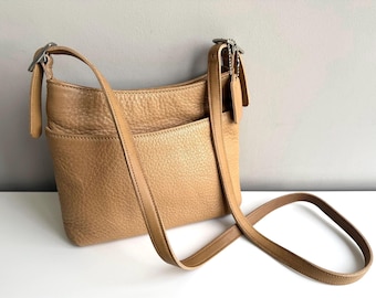 COACH Vintage Hudson Small Zip Light Tan / Camel Pebbled Leather