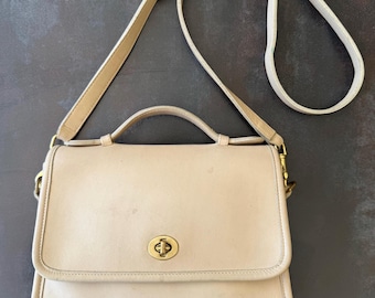 COACH Vintage crossbody- of schoudertas van bot volnerfleer met messing hardware, stijl 9870