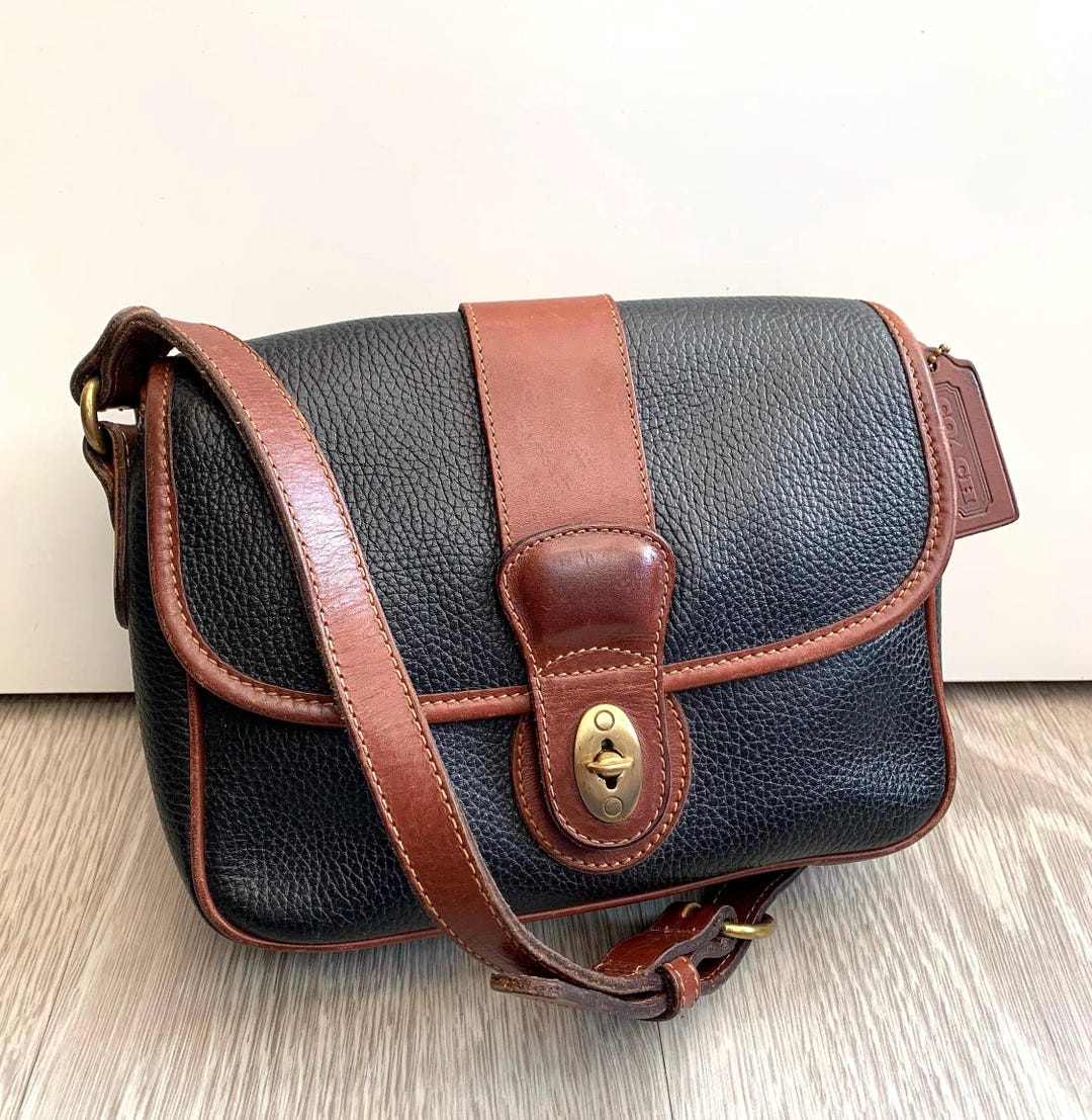 バッグ Old Coach Sheridan Collection Handbag COACH Vintage Sheridan Mayfield Bag in Black & Tan - Style
