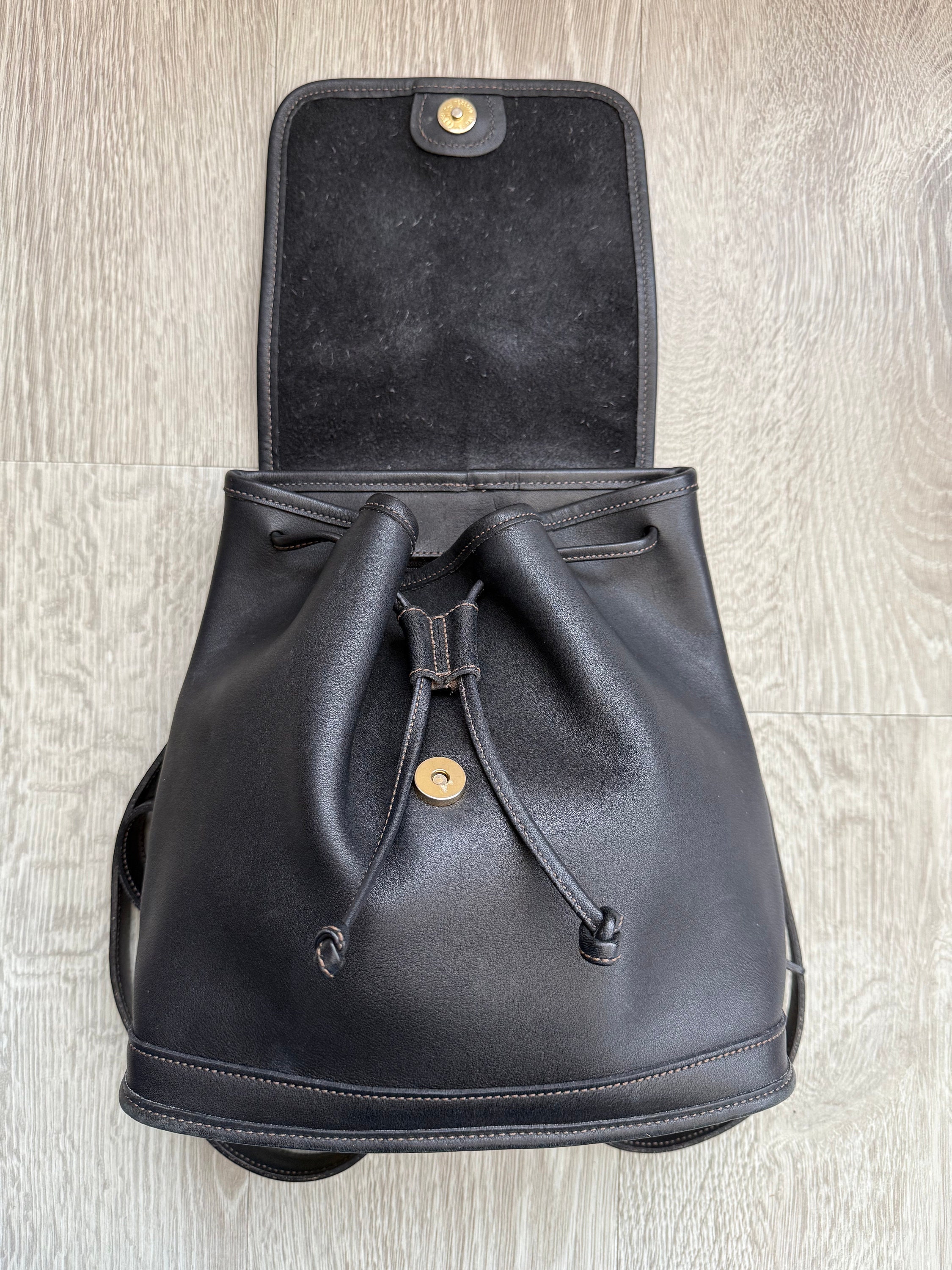 COACH Vintage Drawstring Flap Daypack rucksack Backpack Bag