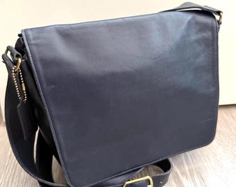COACH Vintage Navy Blue Museum Bag From the Manhattan