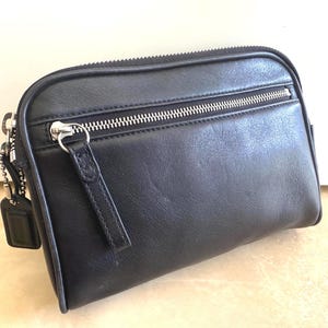 Étui à cosmétiques zippé vintage COACH - Porte-monnaie / Pochette / Sac en cuir noir - Style FS8658