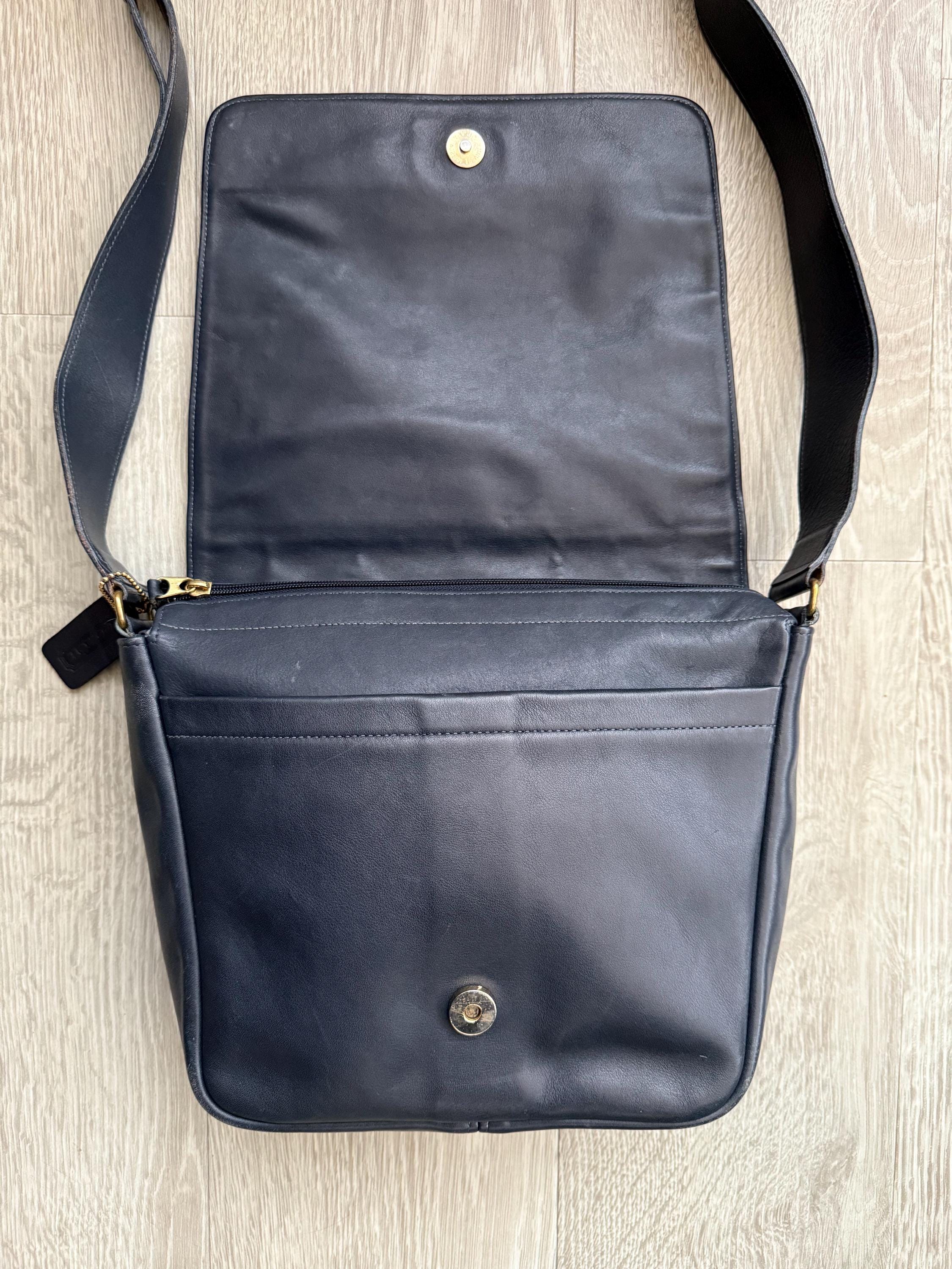 COACH Vintage Navy Blue Museum Bag From the Manhattan
