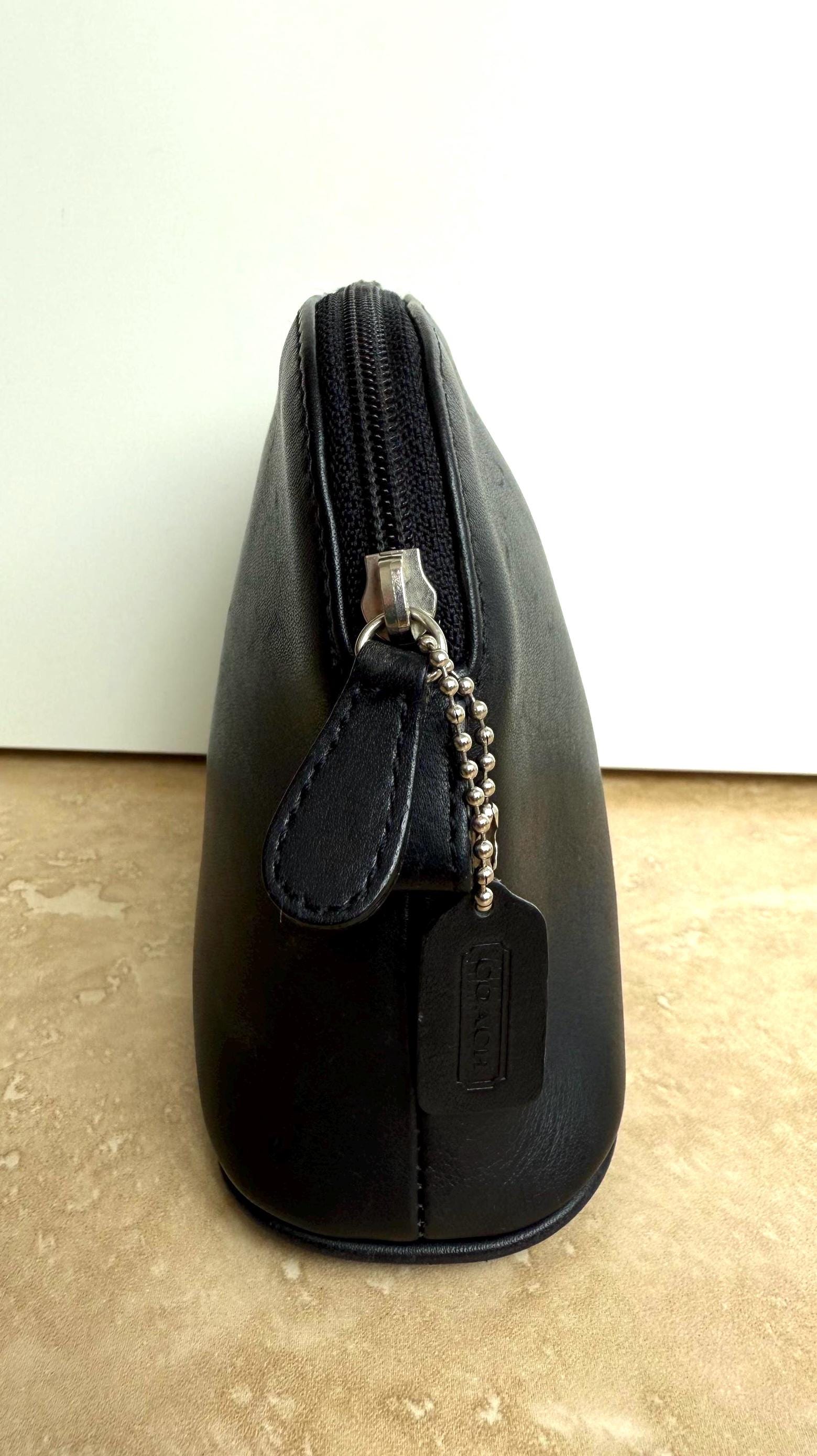 COACH Vintage Dome Zip Medium Cosmetic Case Purse in Black Leather