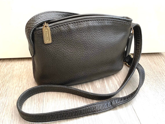トップ COACH Vintage Sonoma Small Zip Bag Natural Grain Leather in バッグ