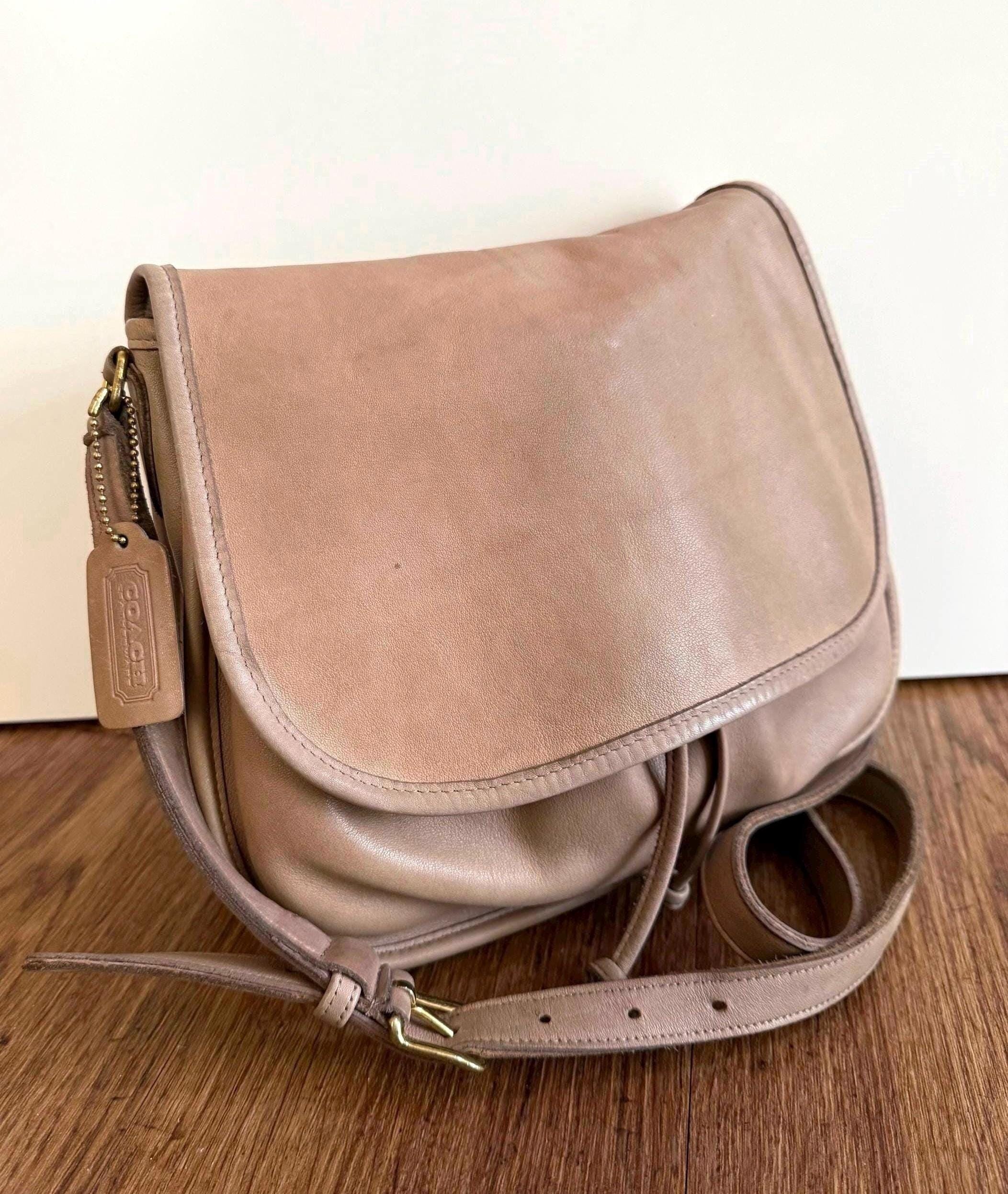 バッグ OLD COACH Flap Shoulder Bag Made in USA Authentic COACH Vintage Small Flap Shoulder Bag Black GUC