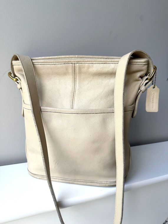 バッグ OLD COACH Bucket Flap One shoulder bag COACH Vintage Bleeker Bucket Shoulder / Crossbody Bag in Glove