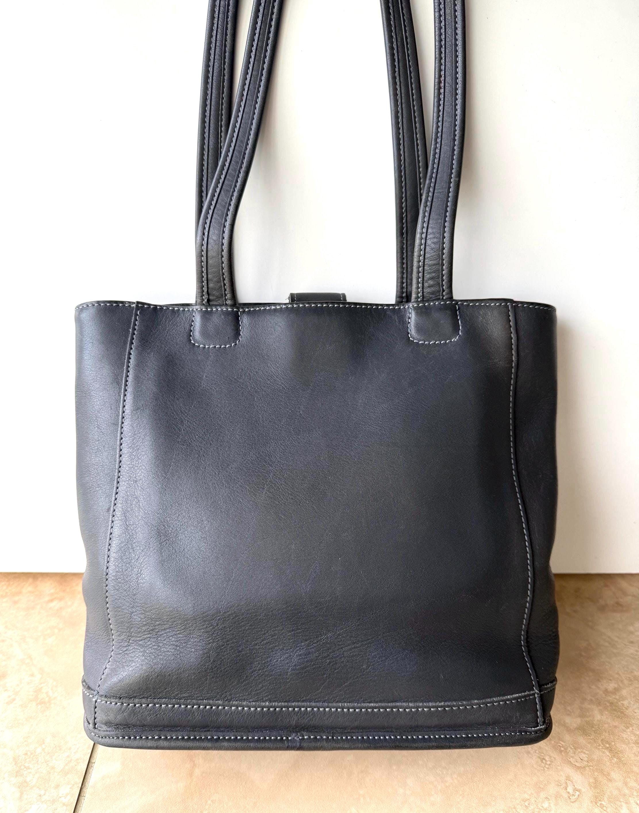 Vintage Coach Bleecker Black Leather Bucket Bag Vintage Coach 90s Bleeker #4153 Bucket Bag - Vintage Coach  main image 3