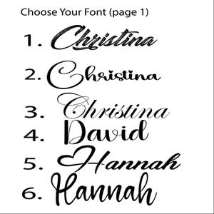 Puede incluir: Un fondo blanco muestra seis opciones de fuente para nombres. El texto "Choose Your Font (p&aacute;gina 1)" est&aacute; en la parte superior. Las fuentes incluyen Christina, David y Hannah, cada una en un estilo diferente, numeradas del 1 al 6.