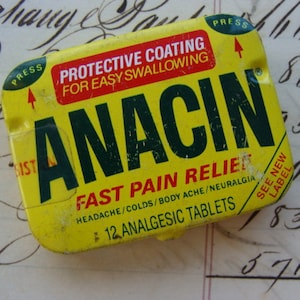 Vintage  Medical Aspirin Tin