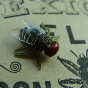 Vintage 1970s Creepy Realistic Black Flys for assemblage, altered art or Halloween