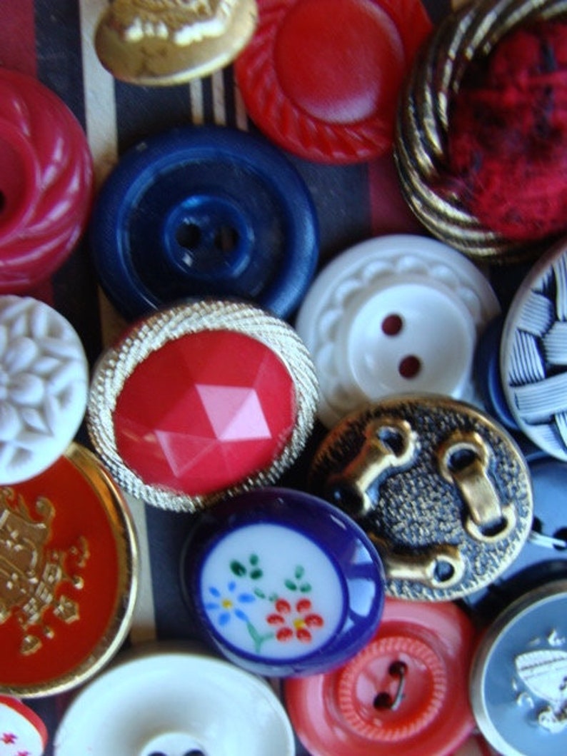 3 Dozen Antique Buttons Vintage Button Jewelry Americana Collection Lot 1776 zdjęcie 9