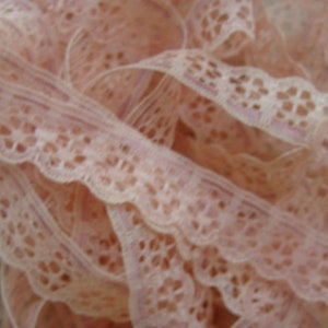 2 Yards Creamy Dreamy Exquisite Vintage French Doll Lace