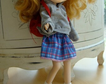 Blythe Gray Sporty Sweatshirt fits  Blythe, Barbie and Skipper