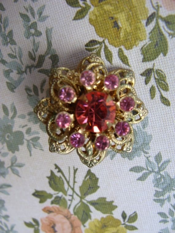 Jolie broche vintage en strass avec fleurs roses en émail ART signée - France