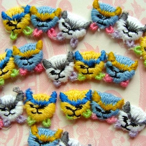 One Adorable Vintage Kitsch 1960s Rare Kitty Cats Applique image 4