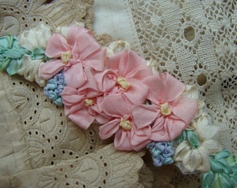 Beautiful Intoxicating Vintage Silk Ribbon Embroidery Luxurious Appliqué Mint Condition