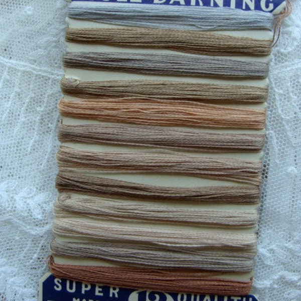 Antique Gorgeous Darning Mending unused Sewing Thread from England On Original Card Spools