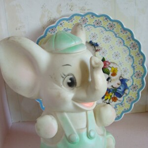 Vintage Kitsch Pretty Mint Color Squeak Toy Elephant image 3