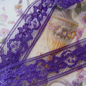 Vintage Scrumptious  Lilac Netted English Lace